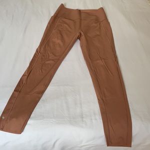 Floatley seamless leggings size M